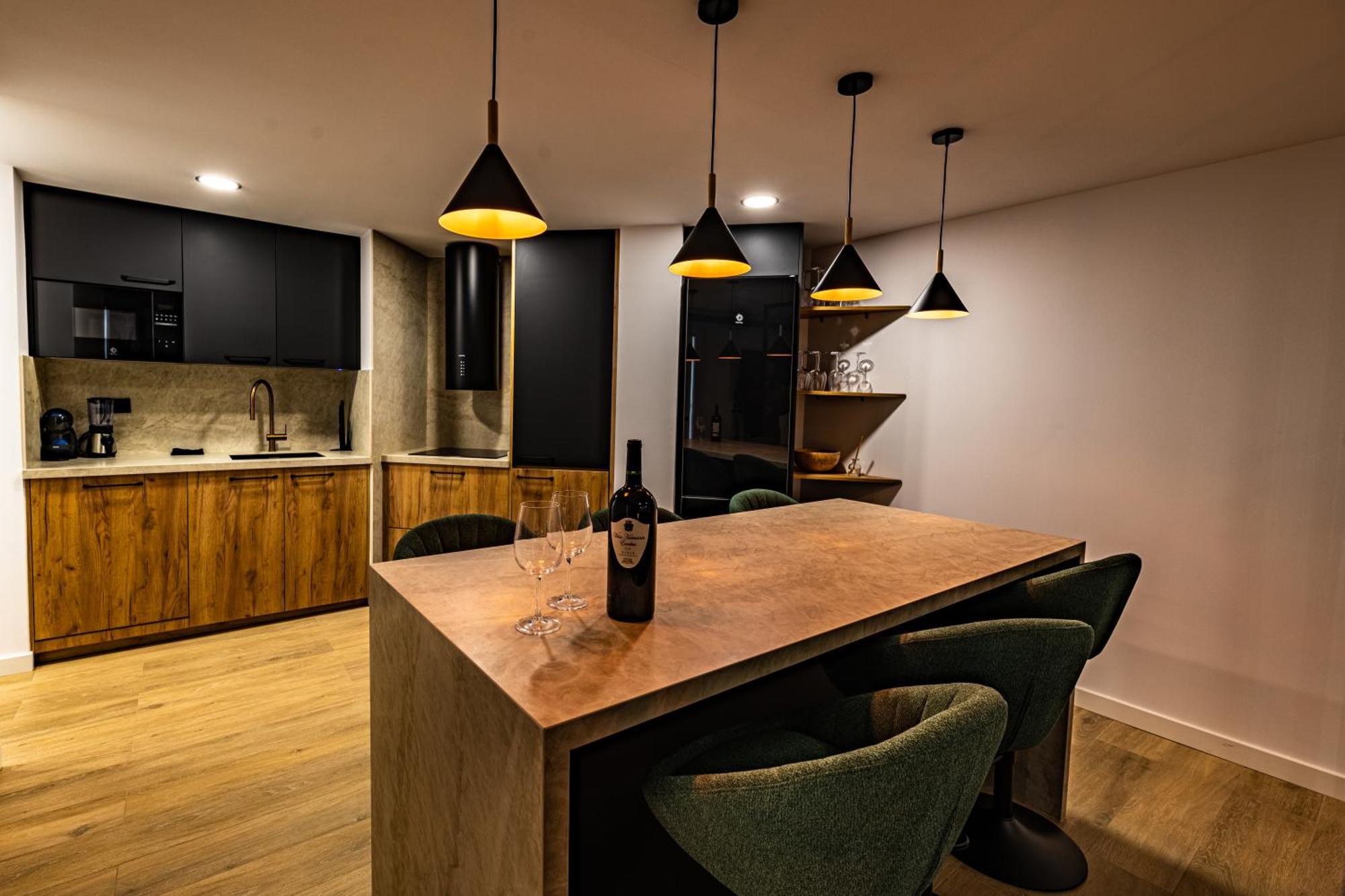 Luxury Refurnished Apartment With Private Parking Close To Ski Slopes Sierra Nevada Exterior foto