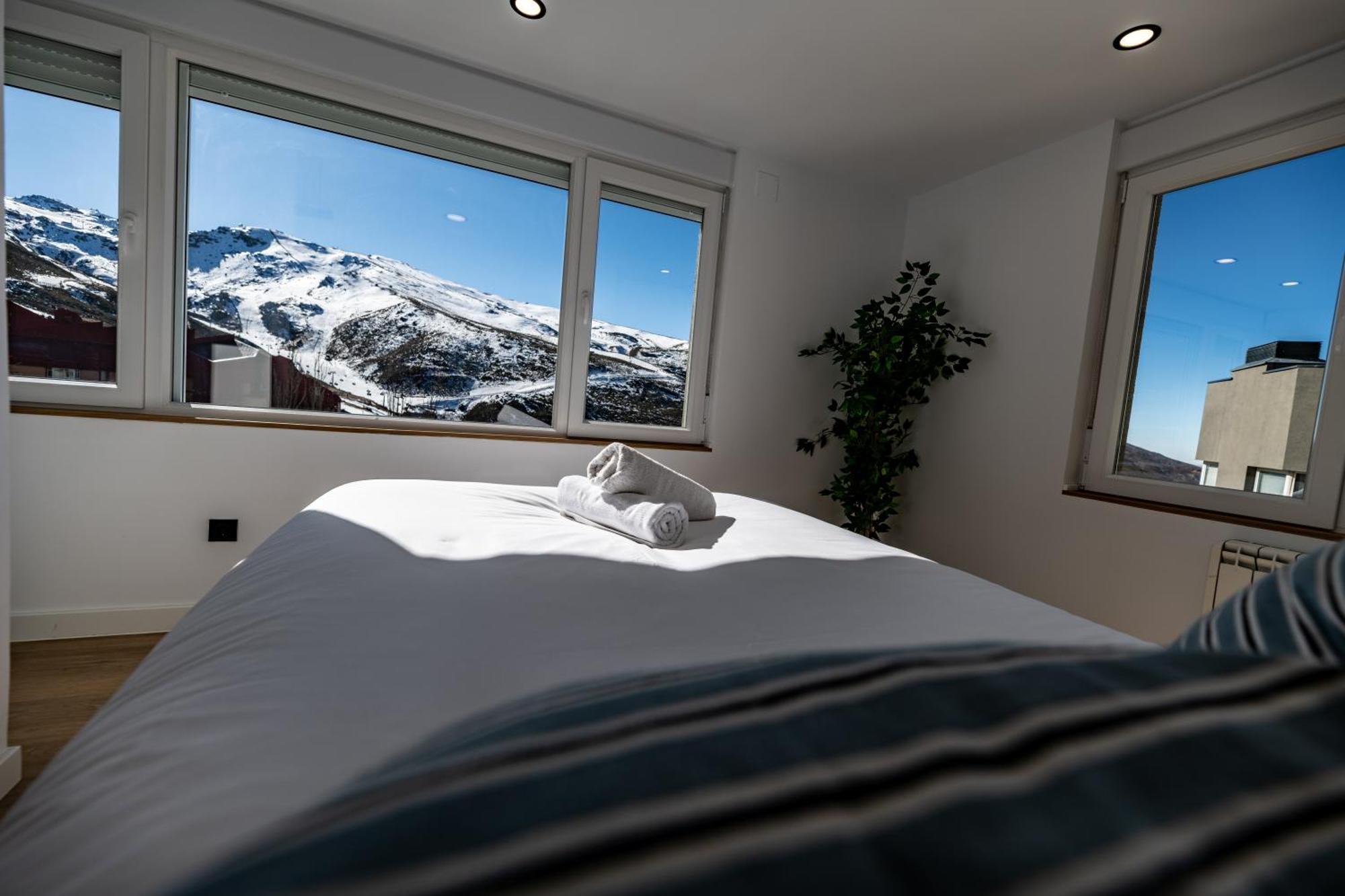 Luxury Refurnished Apartment With Private Parking Close To Ski Slopes Sierra Nevada Exterior foto
